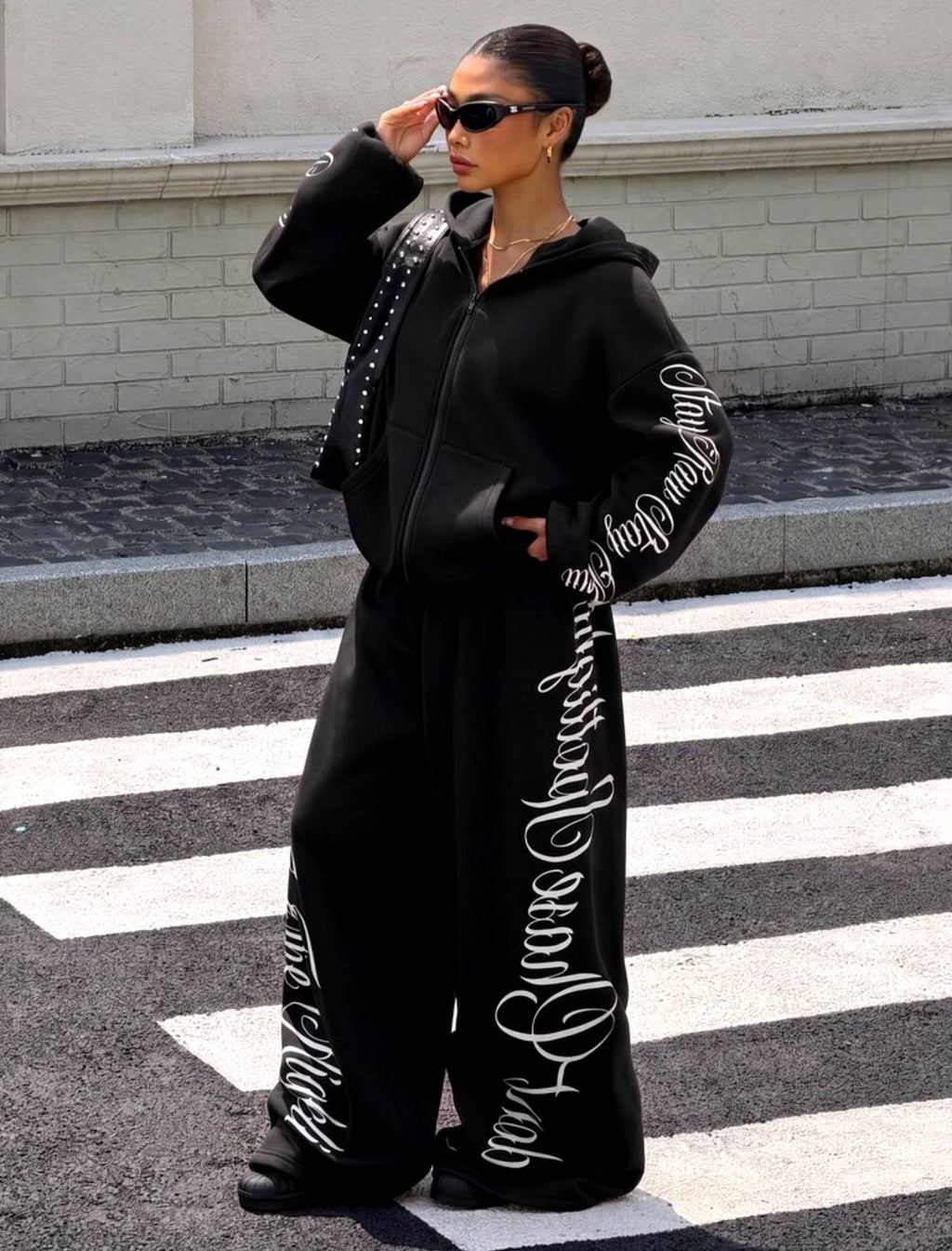 Zigzag black suit