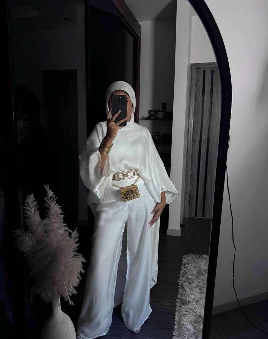 Shamar suit