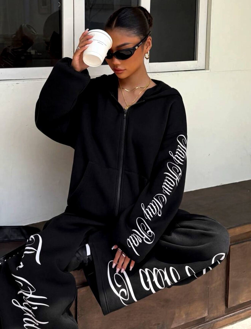 Zigzag black suit