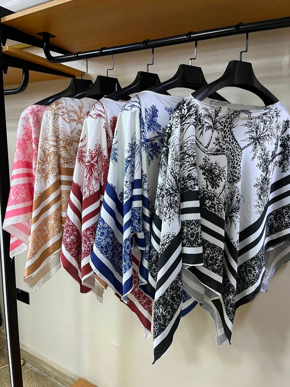 Scarf top