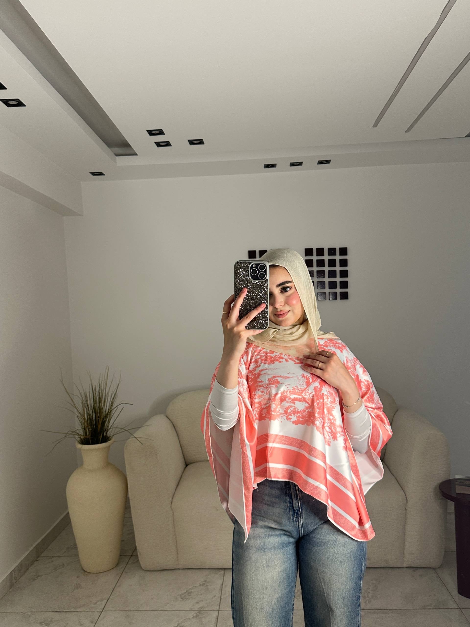 Scarf top