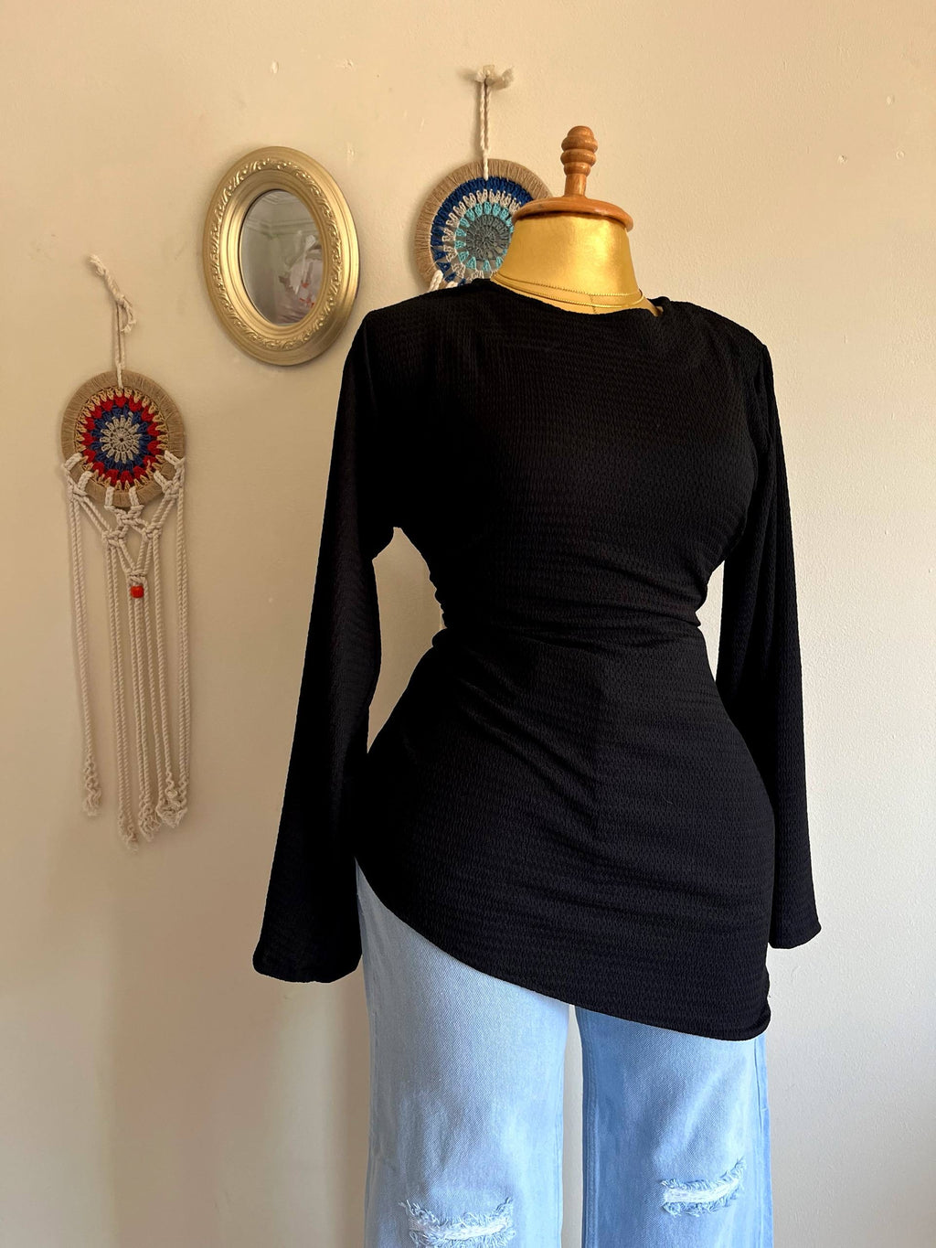 Back belt shirt