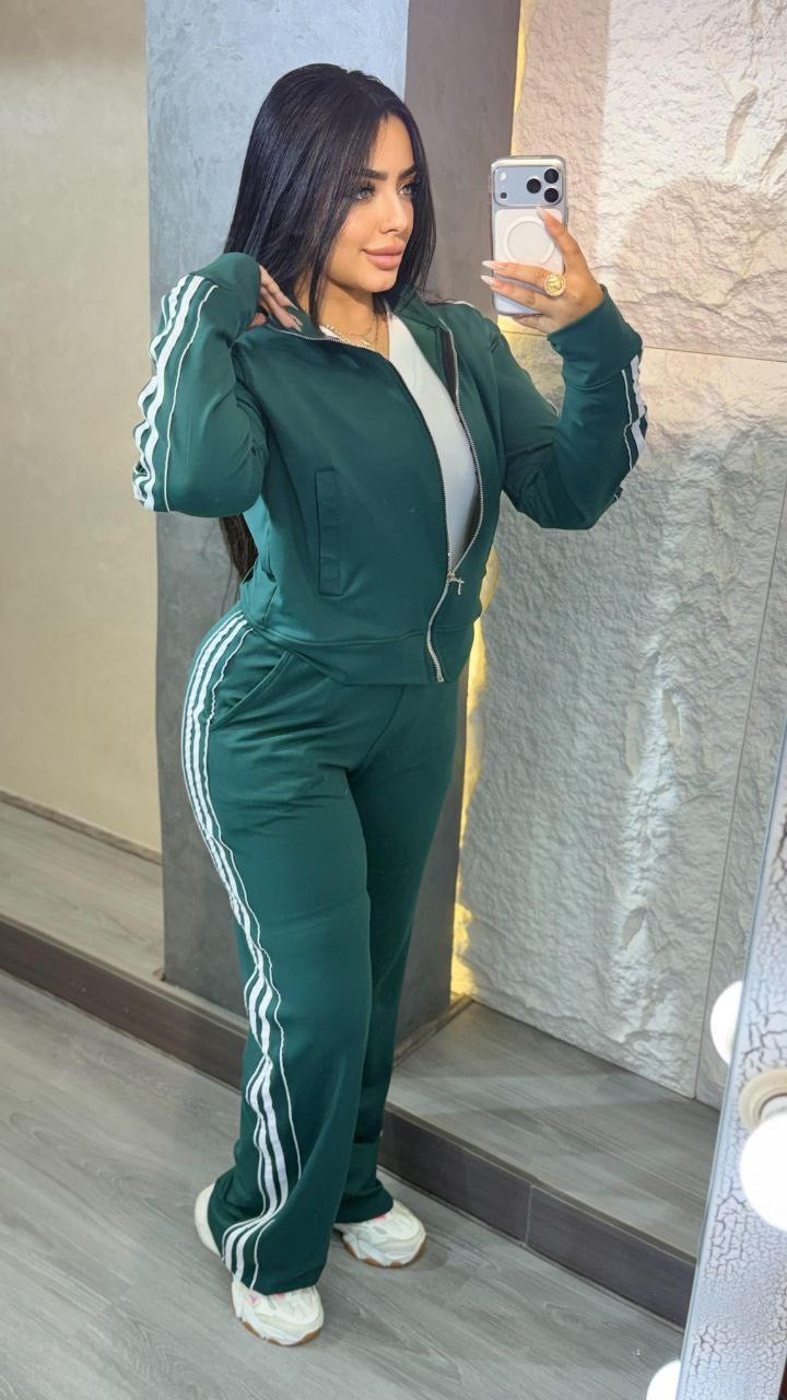 Sports suit