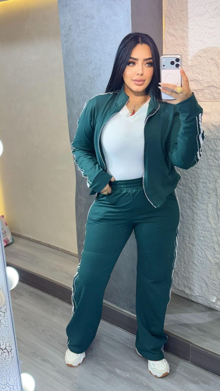 Sports suit