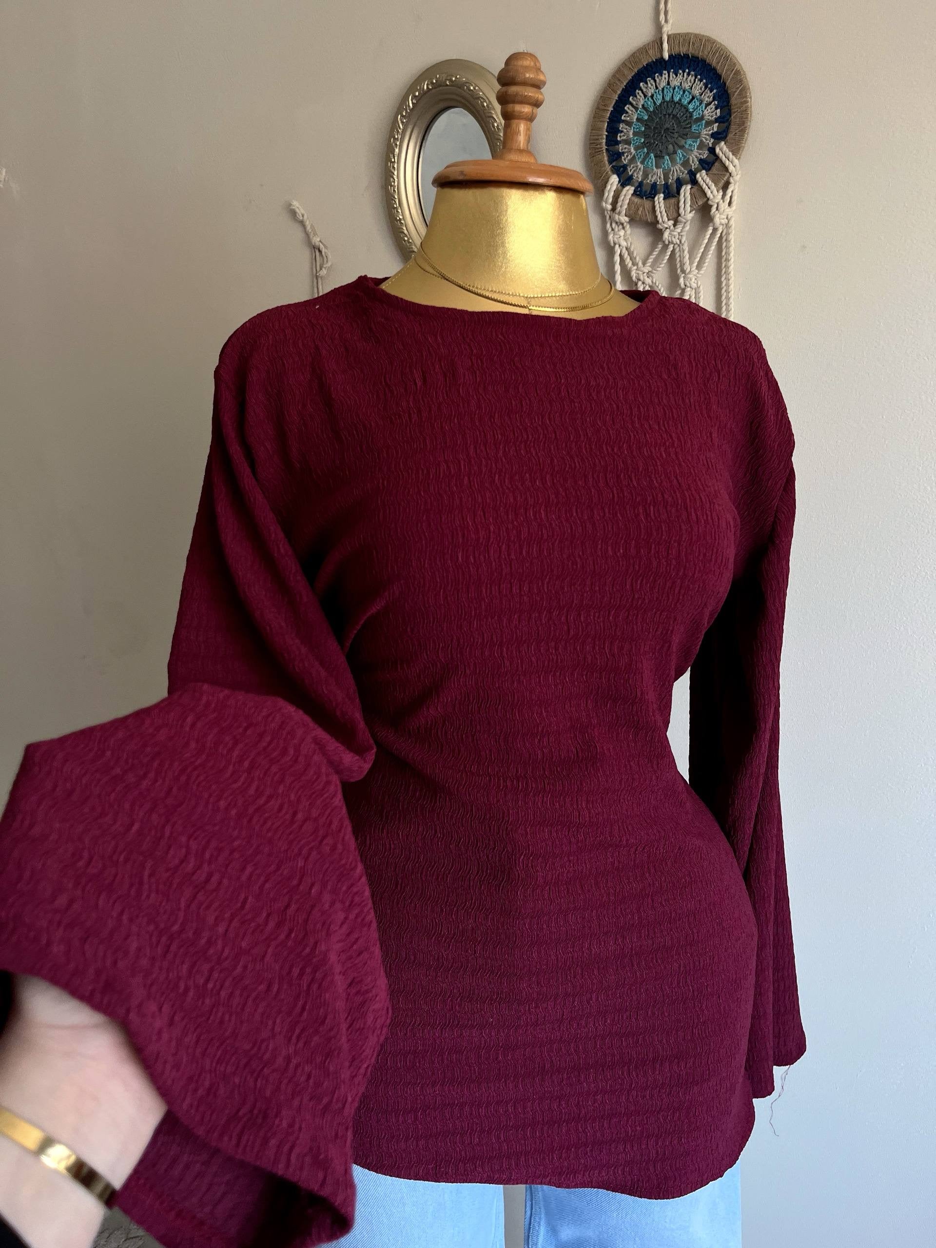 Back belt shirt