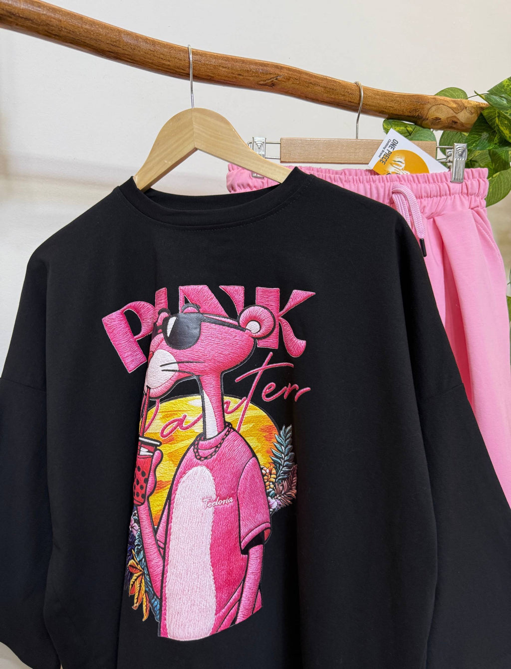 Carton pink shirt