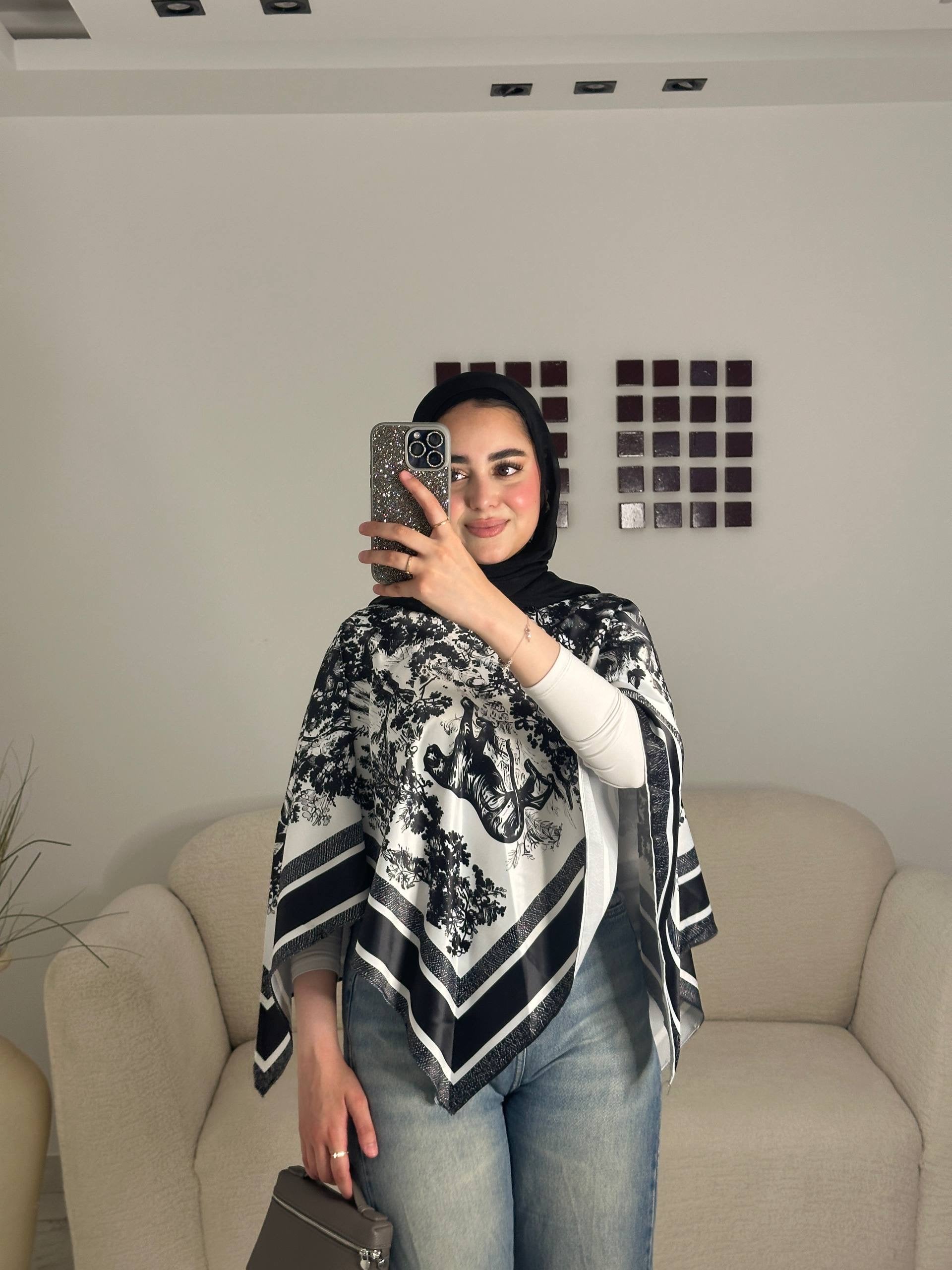 Scarf top