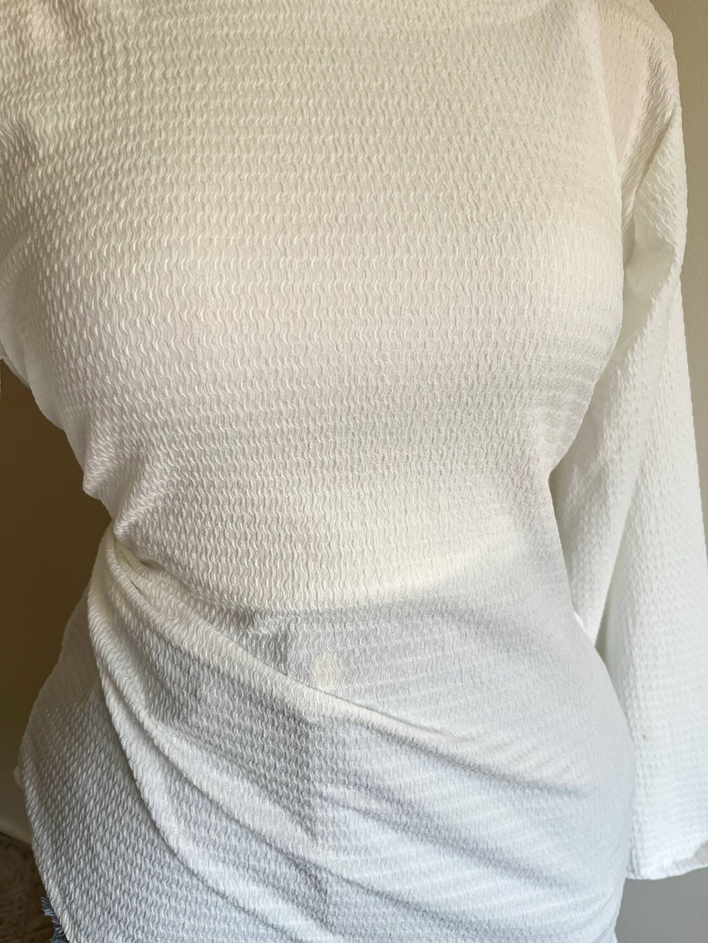 Back belt shirt