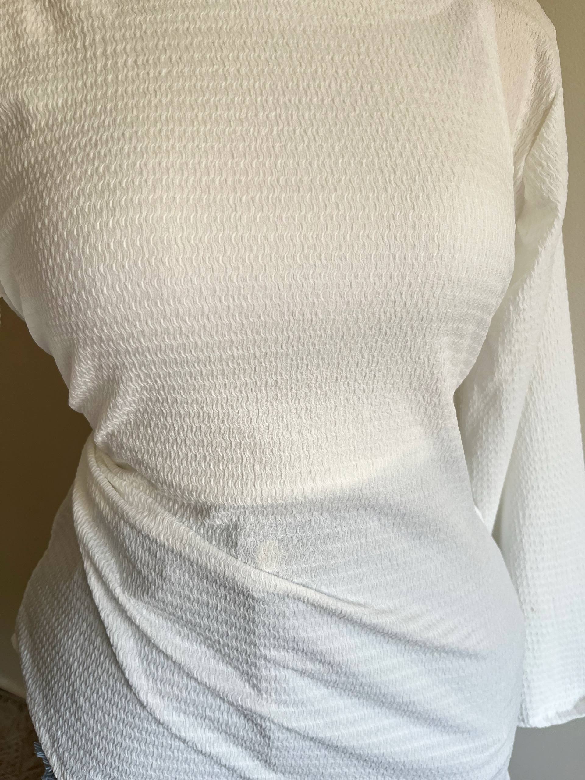 Back belt shirt