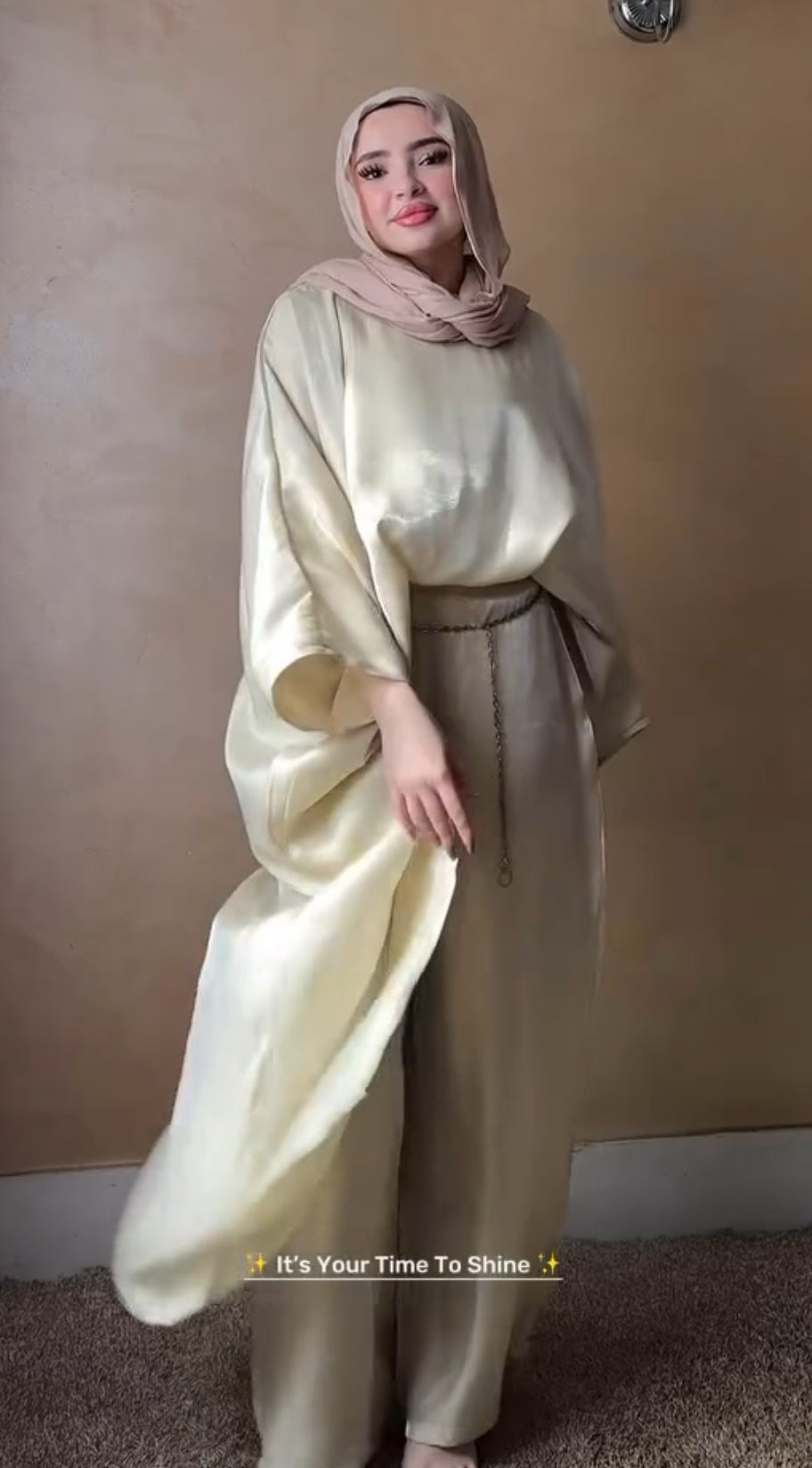 Shmaar suit