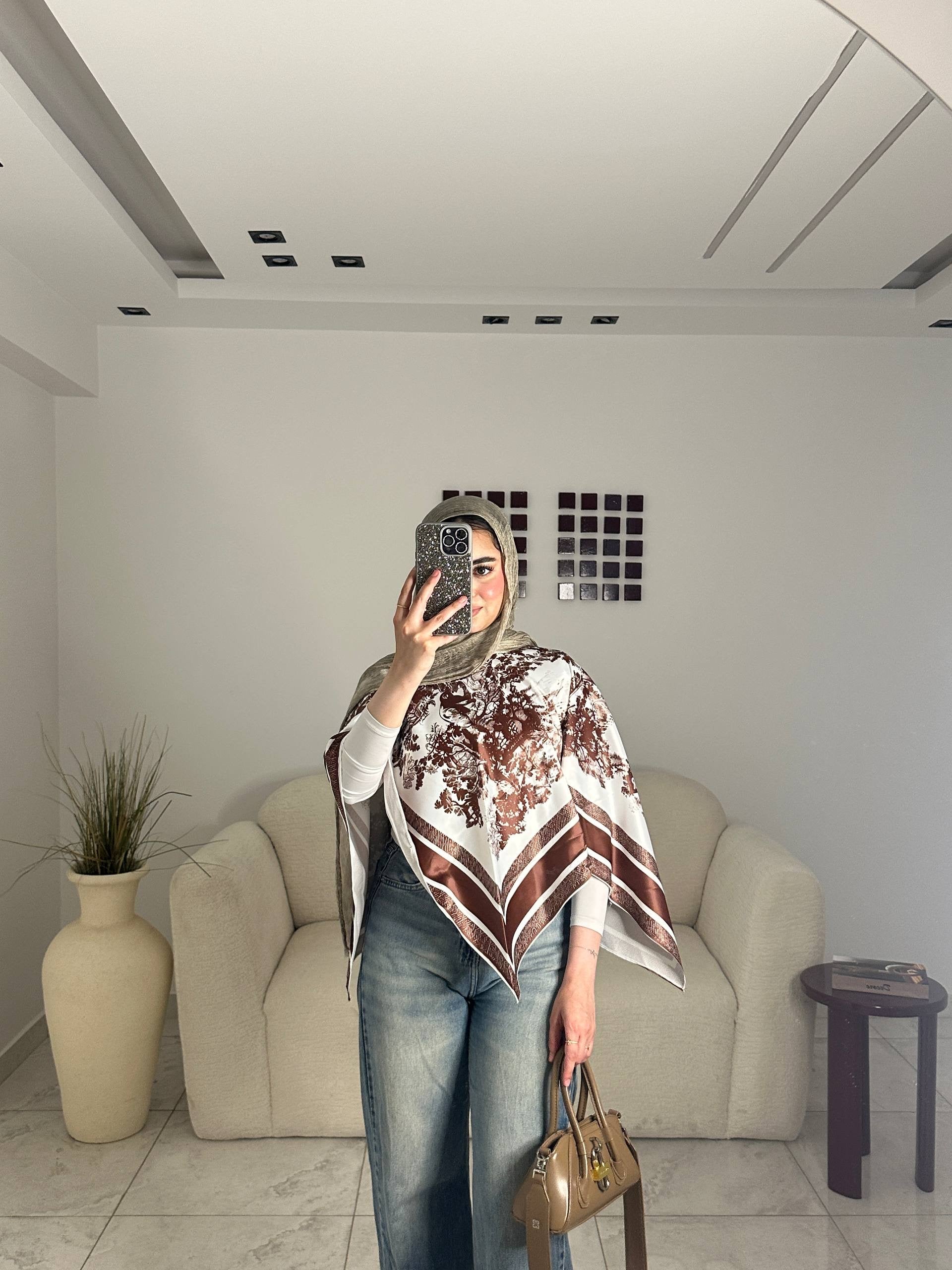 Scarf top