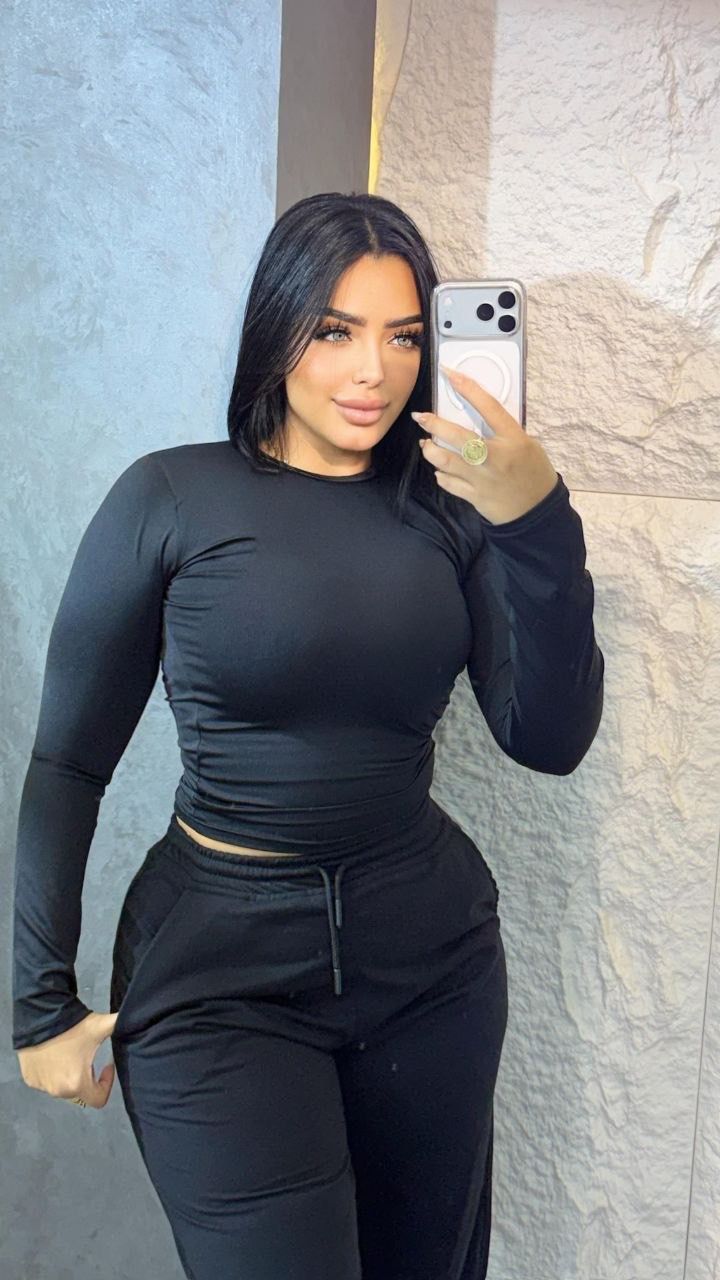 Round basic top