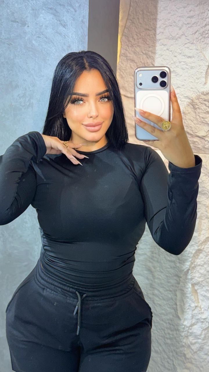 Round basic top