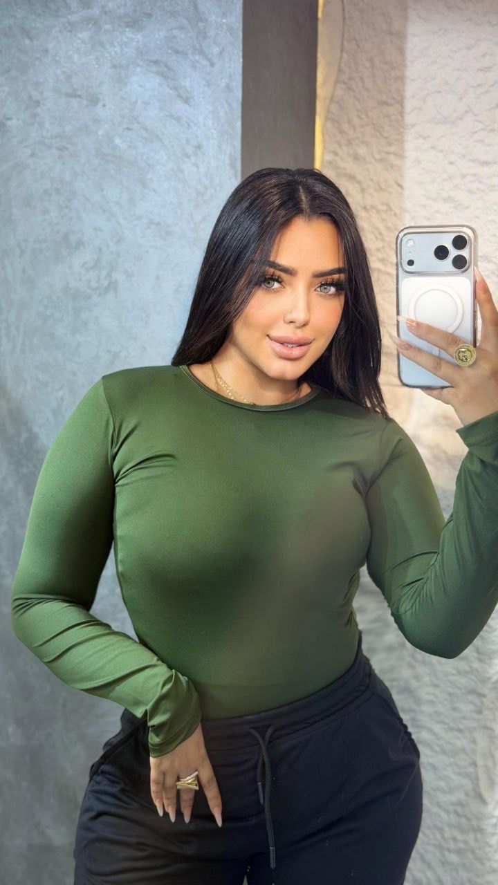 Round basic top