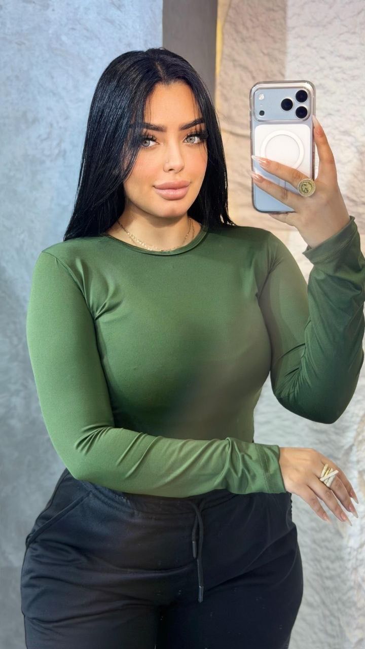Round basic top