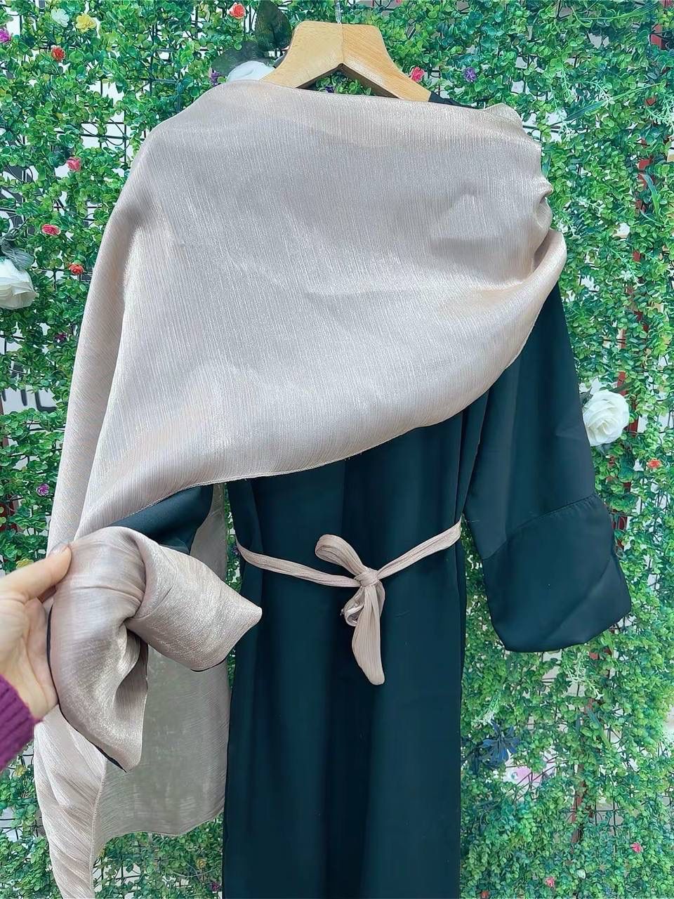 Closed scarf caftan