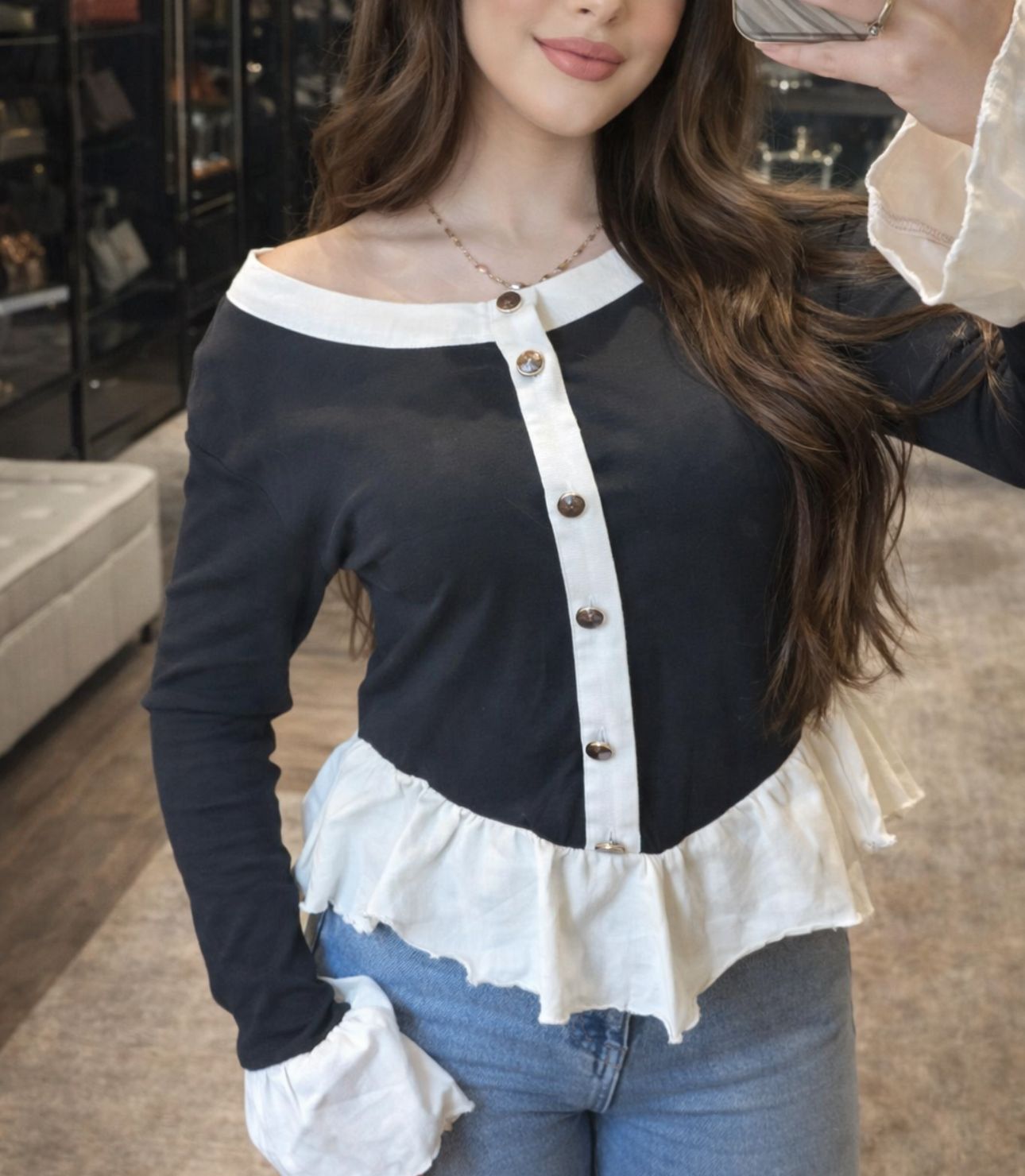 Black & white ruffled top